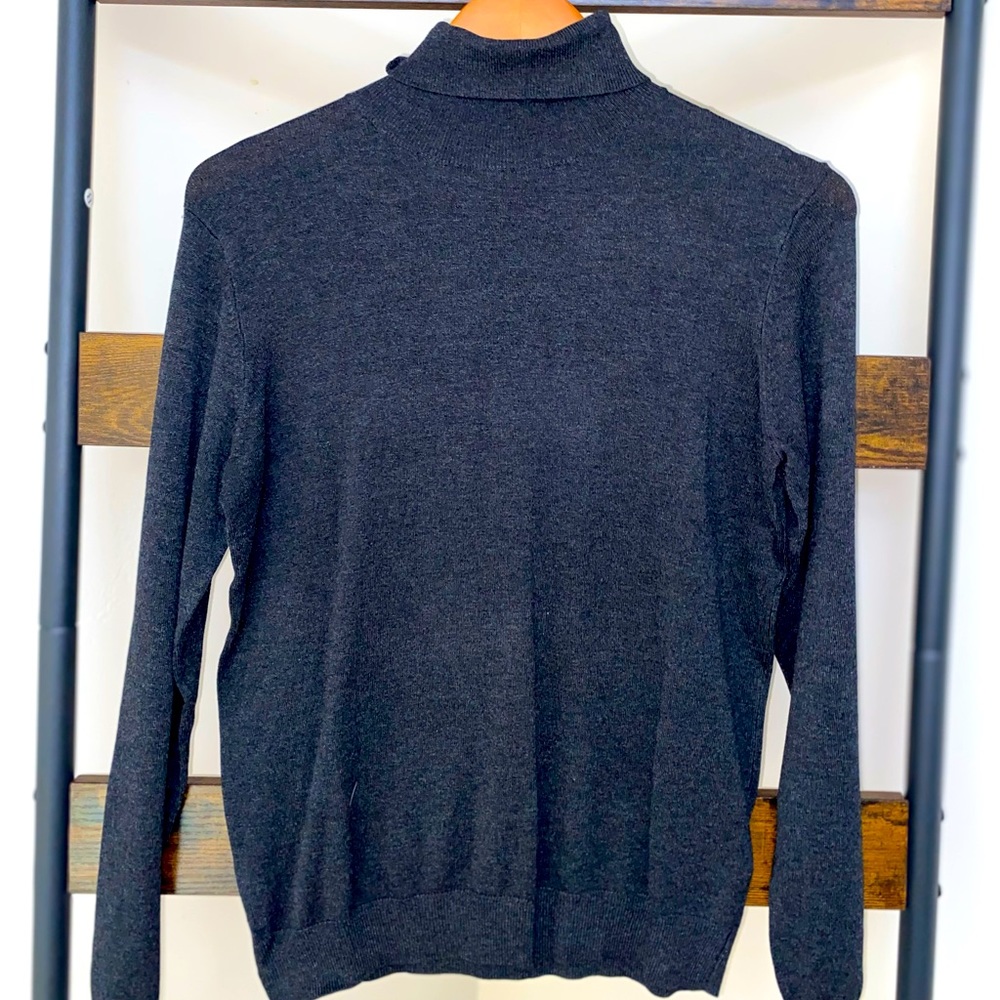 Black turtle neck long sleeve